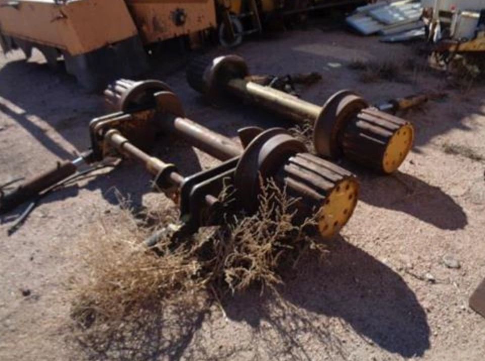 RAIL GEAR FROM LARGER RAILROAD MACHINES MITCHELL GRADEALL GROVE GALLION